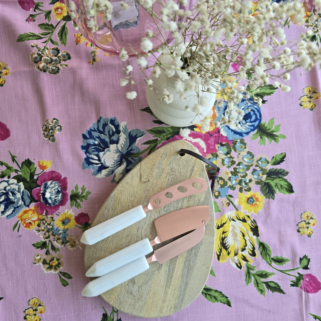 Elevate Your Autumn & Winter Entertaining: The Allure of Colourful Cotton and Linen Tablecloths