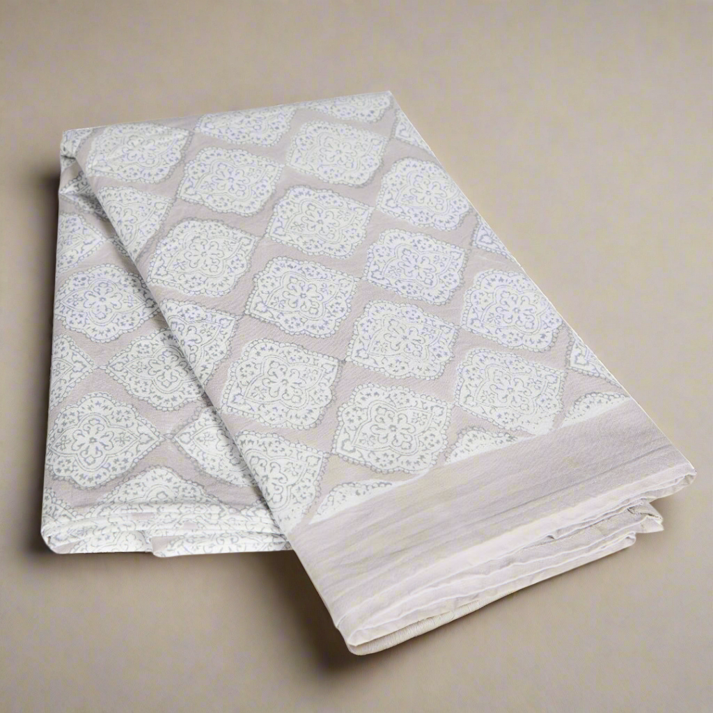 Lucerne Tablecloth - Large