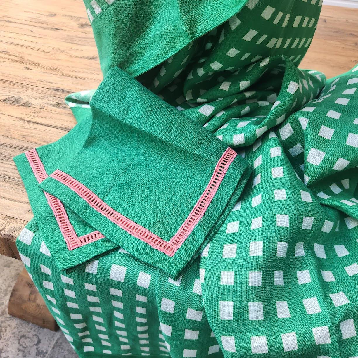 Bright Threads Gingham Green Tablecloth Bright Threads