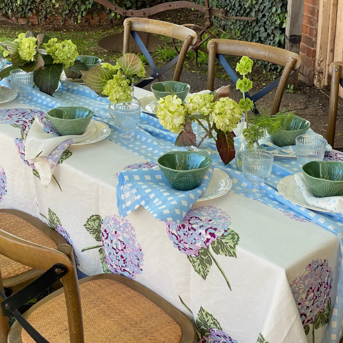 Hydrangea Linen Tablecloth